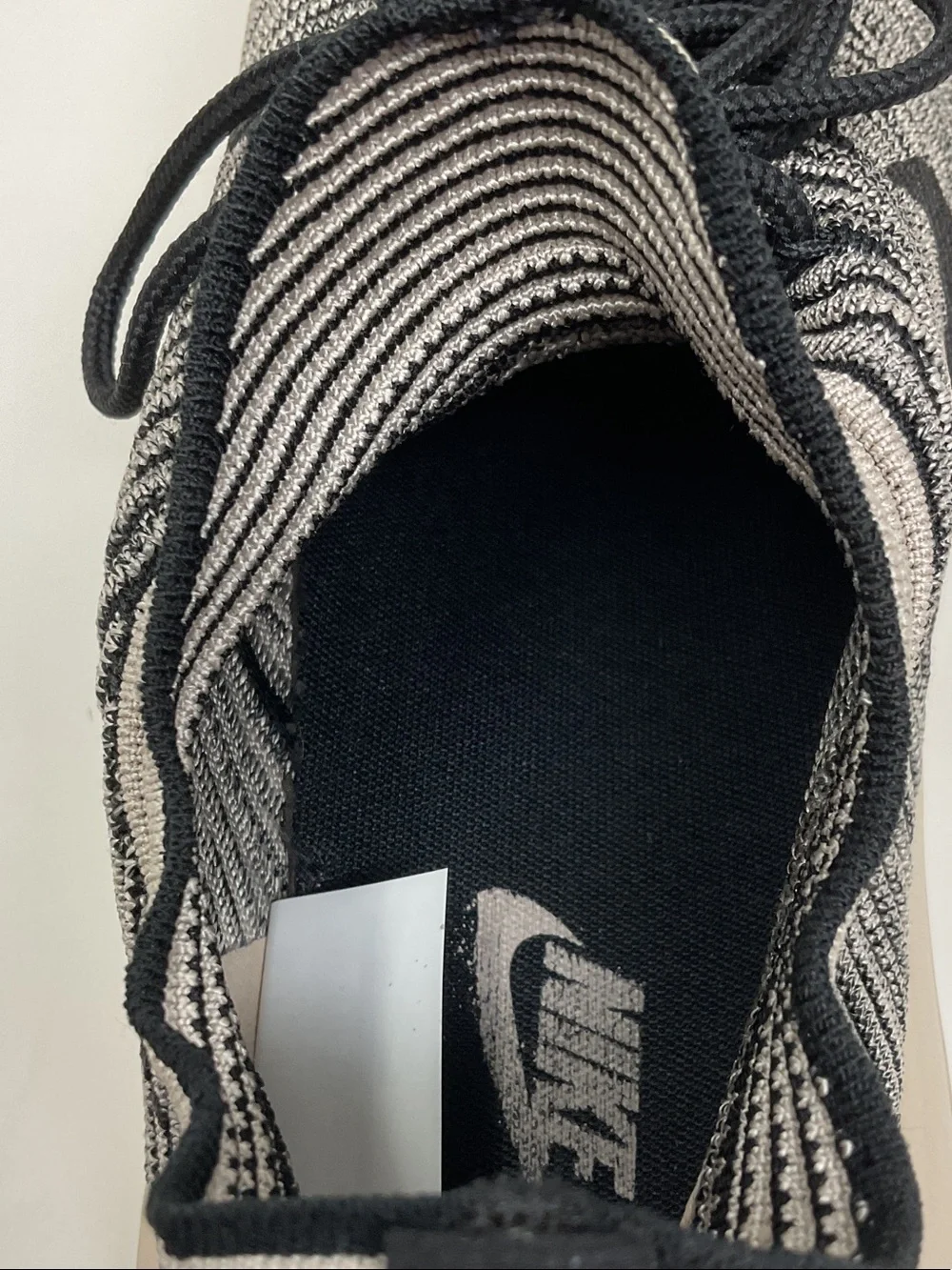Nike Black and Grey Fly knit  Men’s Casual Sneakers Size 11.5